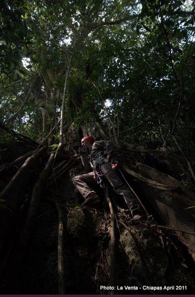Comunicando tra i due gruppi con i satellitari Intermatica.